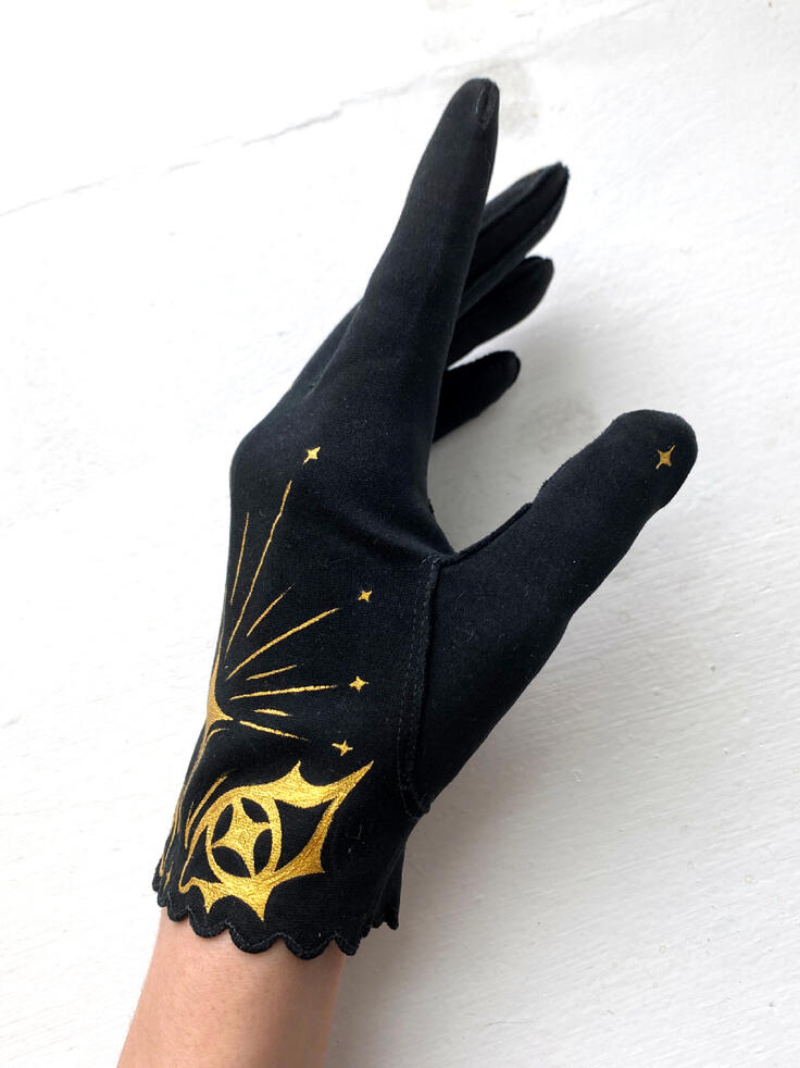 Celestial Gloves - Sideview